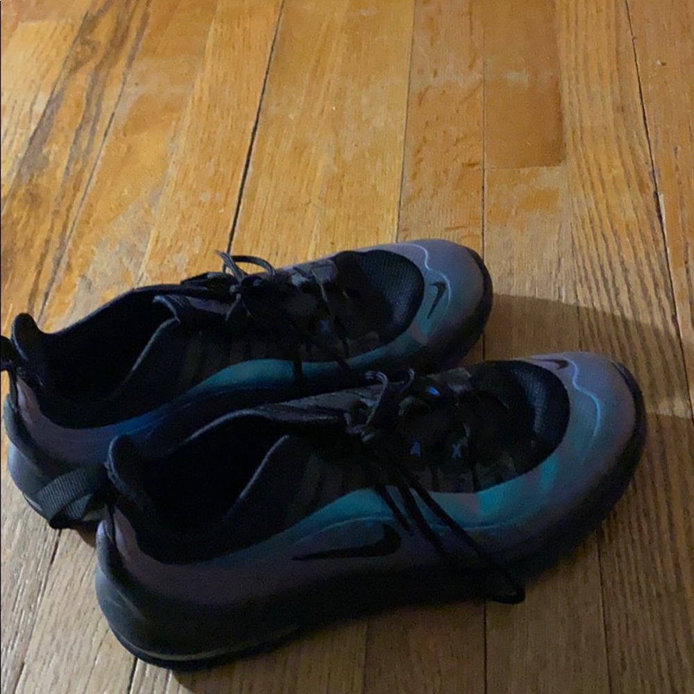 Girls Nike’s